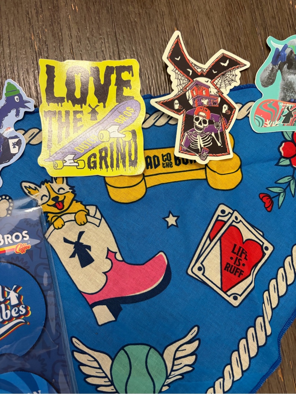 Dutch Bros Bundle - Picture 5 of 8